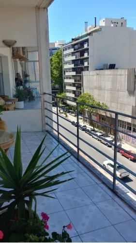 Apartamento Venta A Pasos De La Rambla Pocitos 3 Dormitorios