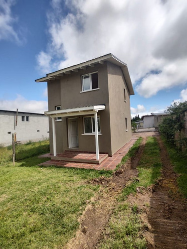 Imagen 2 de 30 de Casa En Venta De 2 Dormitorios C/ Cochera En La Cumbre