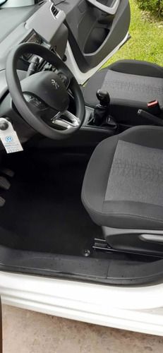 Peugeot 208 1.6 Active 2018