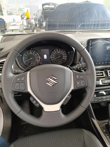 Suzuki Scross Automatica Hibrida 2026