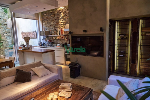 Imagen 3 de 19 de Venta Casa Pocitos, 3 Dorm, 4 Baños, Gge Y Patio Con Parrillero!! - Montevideo Pocitos