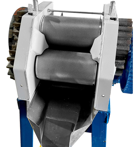 Moenda Cana Rolo Inox 500l/h Maqtron C/motor 7,5cv Blindado
