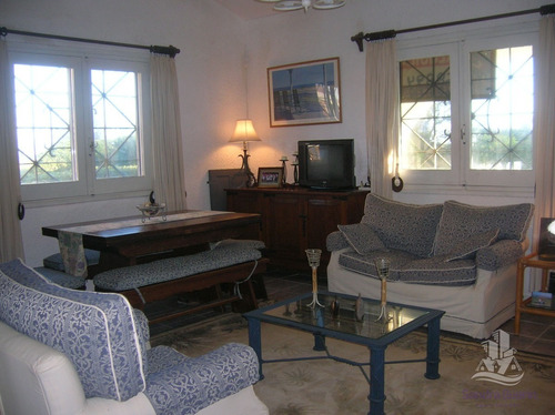 Casa En Brava, 3 Dormitorios *- Ref: 28750