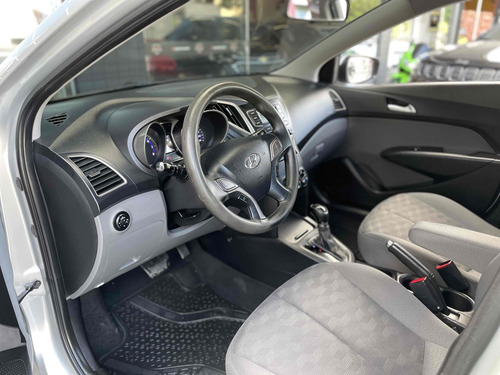 Hyundai HB20S 1.6 COMFORT PLUS 16V FLEX 4P AUTOMÁTICO