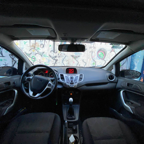 Ford Fiesta Kinetic Design 1.6 Design 120cv Titanium 2013