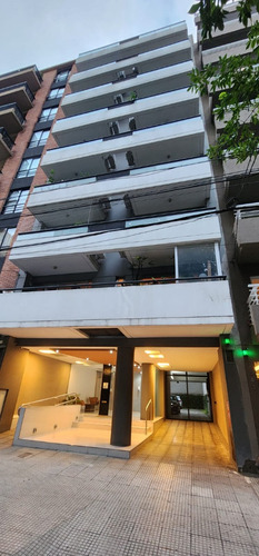 Hermoso Departamento, Excelente Ubicacion A Media Cuadra De Av Libertador