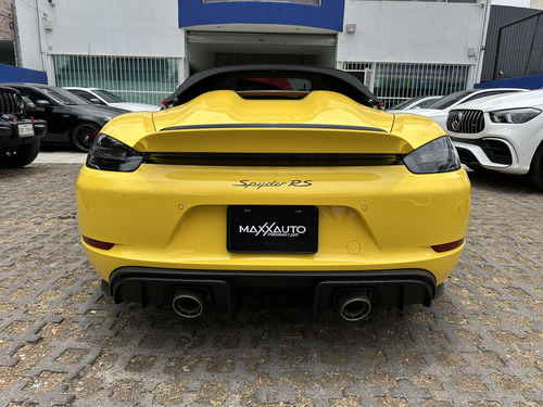 Porsche 718 GT4 Spyder RS