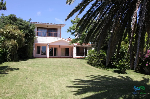 Muy Linda Casa En El Corazon De La Peninsula, Punta Del Este