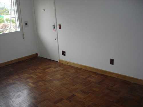 Imagem 3 de 10 de Apartamento Para Aluguel, 1 Dormitórios, Medianeira - Porto Alegre - 769