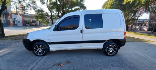 Imagen 4 de 14 de Citroen Berlingo 1.6 Hdi Furgon C/asientos