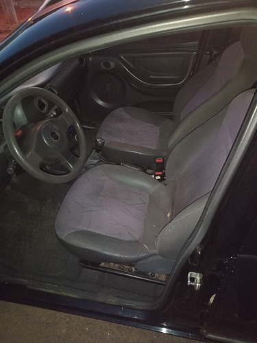 Imagem 5 de 7 de Chevrolet Celta 2004 1.0 5p