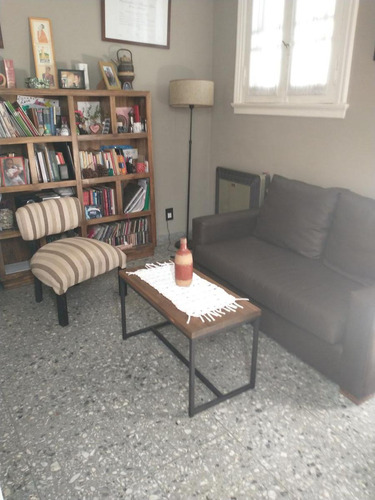 Imagen 5 de 19 de Excelente Casa Reciclada A Nuevo, 2 Dormitorios Escritorio, Patio. - Coghlan