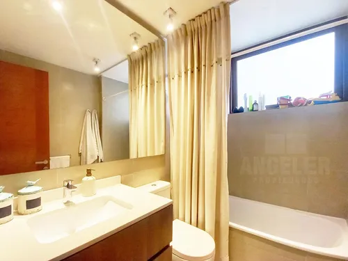 Duplex Con Jardín Y Gran Sala En Piso 1 * 3d/4b En Vitacura