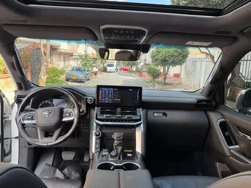 Toyota Land Cruiser 3.5 V6 Zx L300