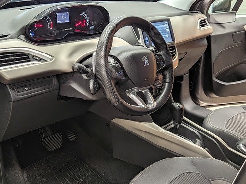 Peugeot 2008 1.6 Allure Tip