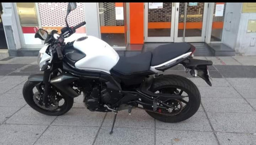 Imagen 5 de 8 de Kawasaki Er6n