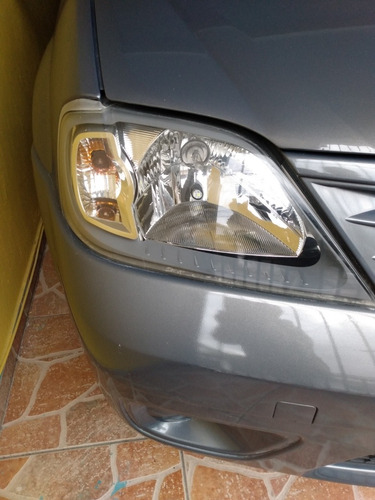 Imagem 12 de 14 de Renault Logan 2009 1.0 16v Authentique Hi-flex 4p