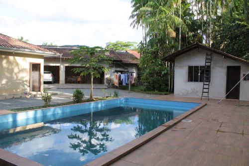 Imagem 3 de 27 de Chácara Em Pirabeiraba | 1 Suíte Master + 02 Dormitórios | Piscina | Edicula Com Área De Festas - Sa02334 - 71007661