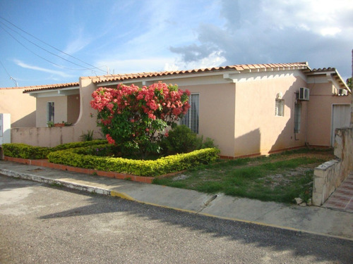 Imagen 21 de 30 de Casa Venta Cabudare Cod. 23-8314 Lmc 04120555014