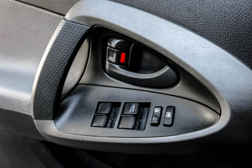 Imagem 8 de 15 de Toyota Rav4 4x2 2.4 16v (aut)