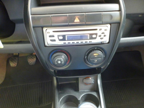 Volkswagen Fox 1.6 Mi Plus 8v