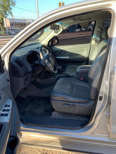 Toyota Hilux 3.0 Cd Srv Cuero I 171cv 4x4 5at 2013