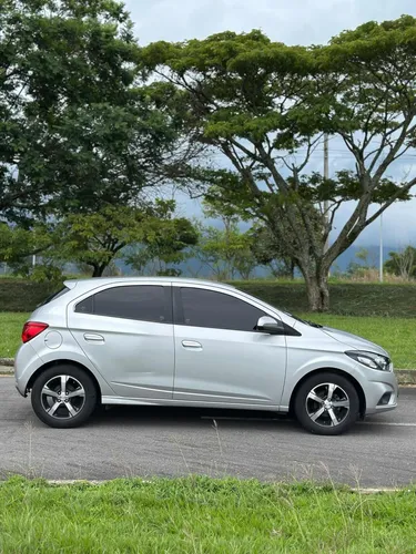 Chevrolet Onix 1.4 Ltz 5 p