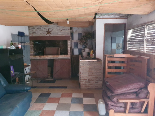 Imagen 10 de 12 de Inmobiliaria Rias Altas Vende Muy Linda Casa Entregando U$s 45.000 Y Cuotas