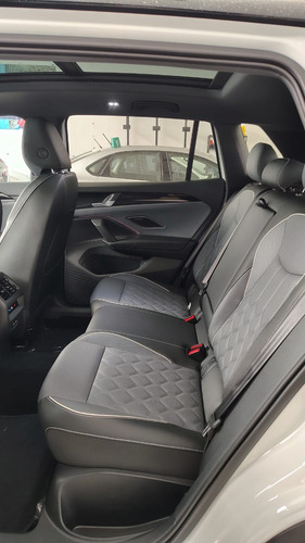Volkswagen Tiguan 1.4 Tsi R-Line Dsg7