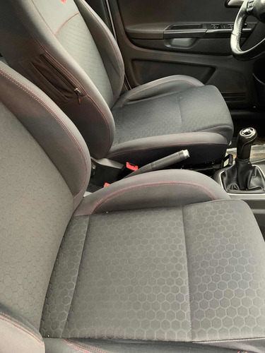 Volkswagen Suran Cross Suran Cross 1.6 L 5