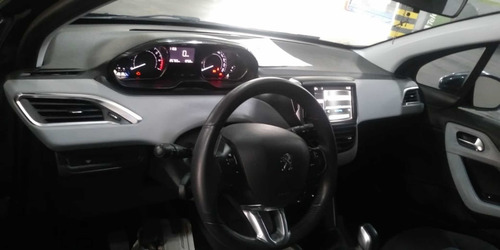 Peugeot 208 1.5 Allure Touchscreen 2013