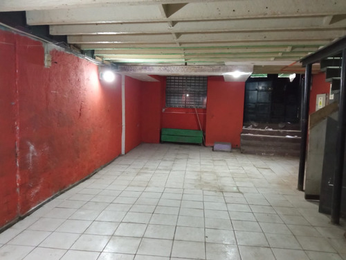 Amplio Local Comercial En Pleno Puerto De Valpso 250 Mts