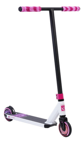 Scooter Invert Supreme 1-7-12 White/black/pink