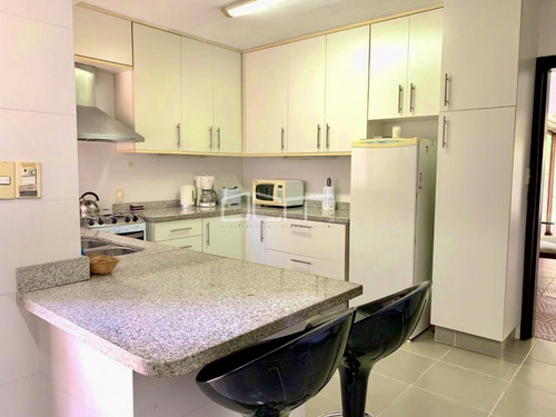 Venta - Importante Casa En Lugano- Ref: 594