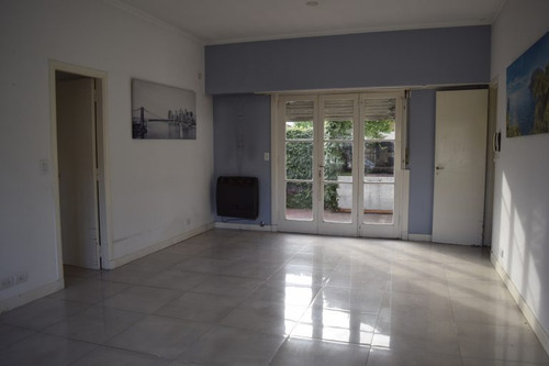 Venta Casa 5 Amb Con Patio Y Garage En Barrio Los Troncos Apto Crédito