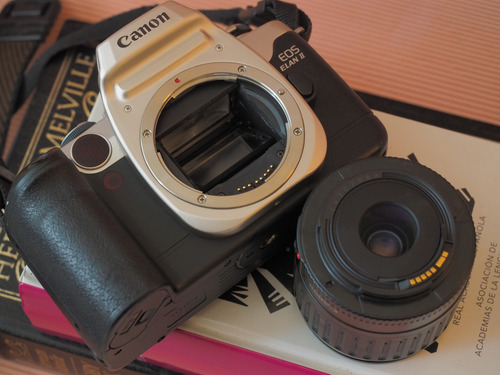 Canon Eos Elan 2 Cámara Rollo 35mm Funciona Con Detalle Plateado (Usado)