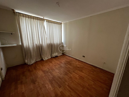Departamento En Arriendo De 2 Dorm. En Las Condes