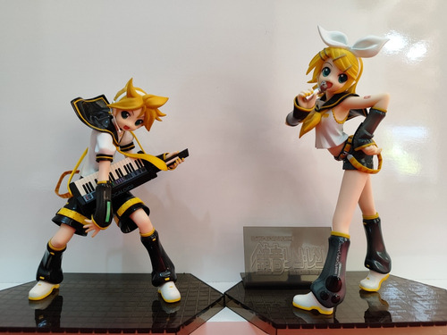 2 Figures Vocaloid - Kagamine Rin E Len (good Smile Company)