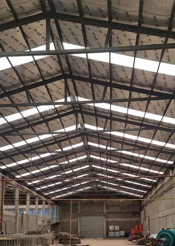 Imagen 3 de 5 de Importante Inmueble Industrial Con 70mts De Frente Sobre La Av. San Martin En La Localidad De La Tablada.