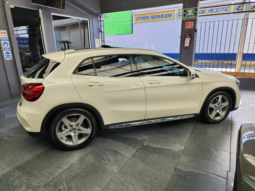 Mercedes-Benz Clase GLA 2.0 250 Cgi Sport Sin Techo At