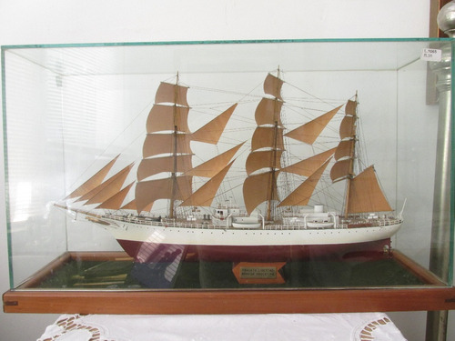 Maqueta Fragata Libertad Armada Argentina