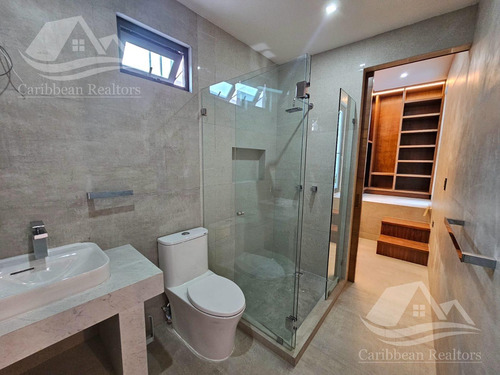Casa En Venta En Cumbres Cancun