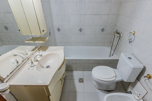 Venta 2 Ph Independientes En Lote Propio. Pompeya.
