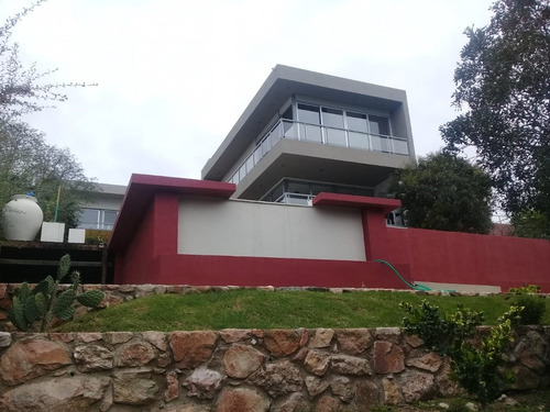 Casa En Alquiler Ubicado En Centro (villa Carlos Paz), Punilla, Córdoba