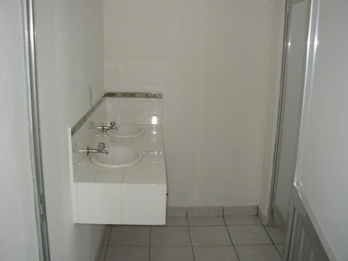 Venta O Renta, Edificio En Pueblo Nuevo, 3 Niveles, C400m2, Sala De Juntas