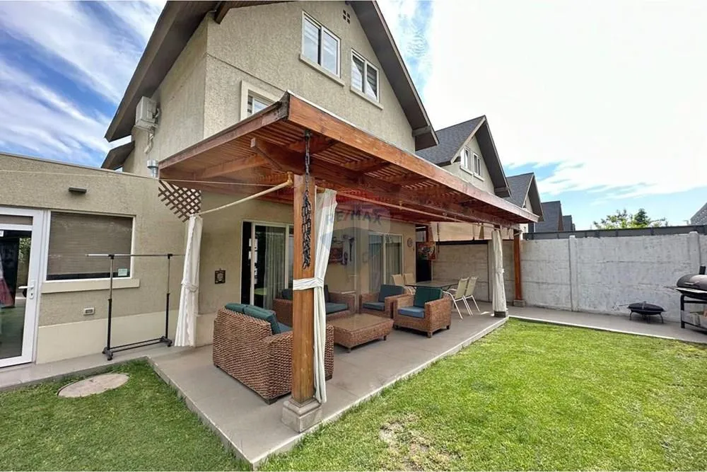 Imagen 3 de 26 de Oportunidad 4d/3b 143m2 Cond. Altos Del Parque