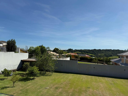 Casa Em Condomínio Com 3 Suítes