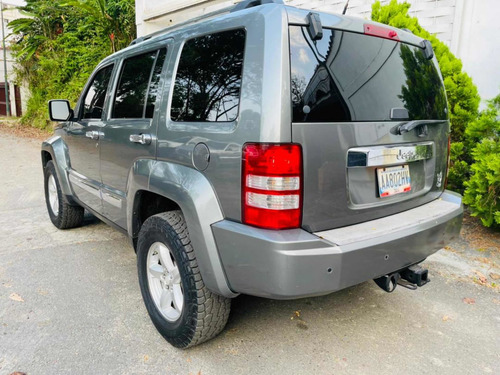 Cherokee Jeep 4x4