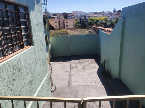 Casa De 3 Quartos Sendo 1 Suíte Na Vila Góis