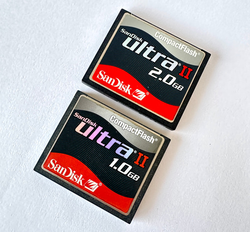 Tarjeta Compact Flash Sandisk Ultra Ii 1gb Y 2 Gb (Usado)